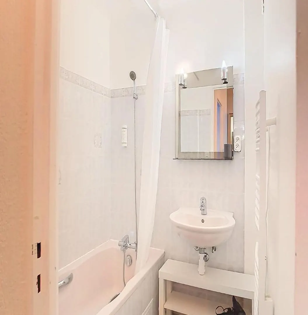Palladium - Studio 40M2 - 10 Min Palais - Climatise Cannes Apartment